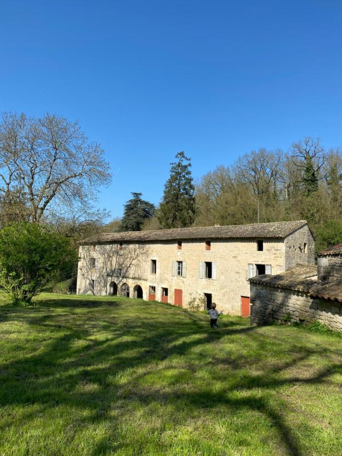 Chateau Des Loups - Les Cypres Echire المظهر الخارجي الصورة